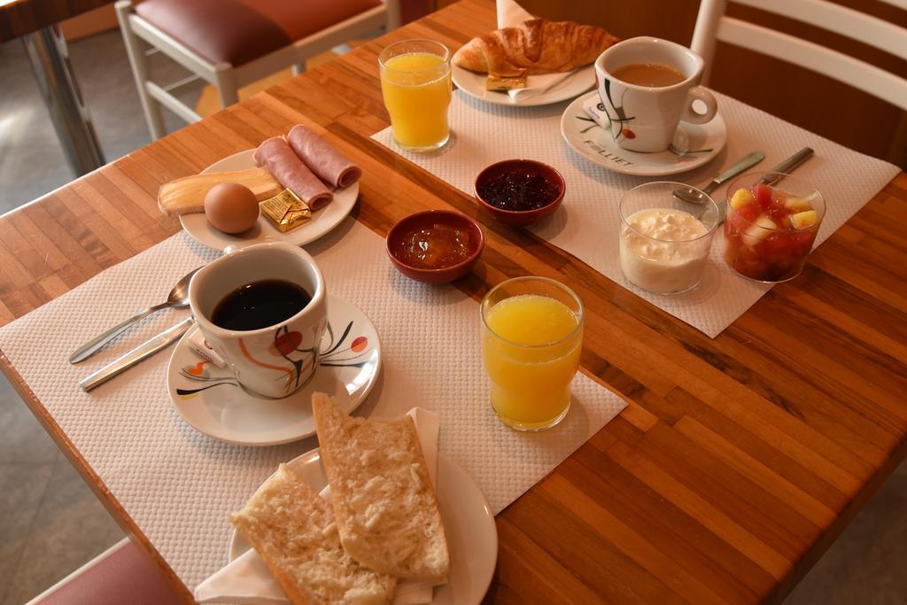 Hotel Continental ビアルゾン エクステリア 写真